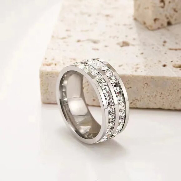 3/$35 Silver Stainless Steel Double Row Rhinestone Band Fashion Ring Engagement - Picture 1 of 3